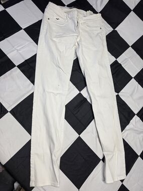 Hollister White Denim Jeans with Subtle Logo